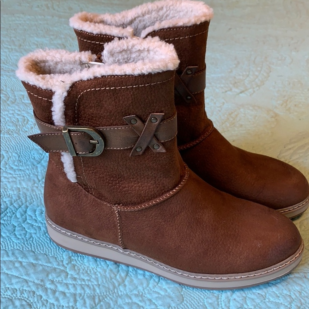 Cozy Brown Winter Boots
